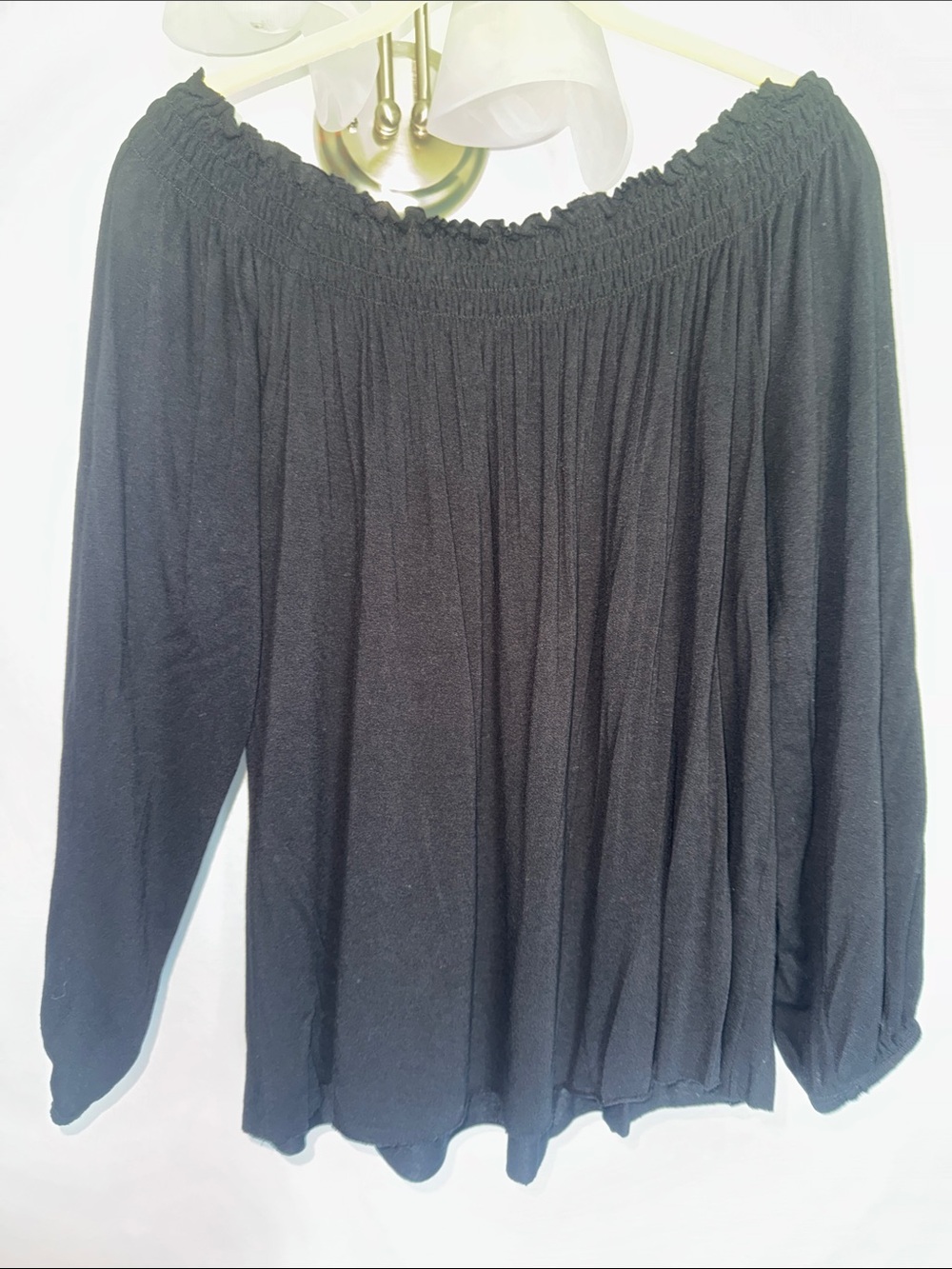 BKE Black Off The Shoulder Long Sleeve Women's Top